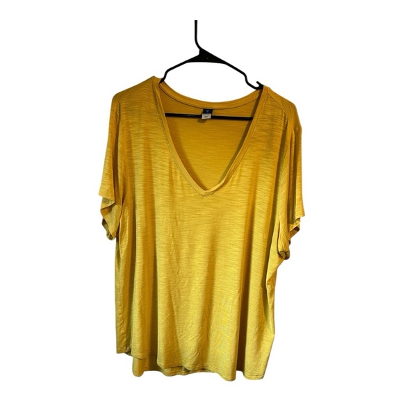 Old Navy Bright Yellow V-Neck Tee size X-Large - Picture 2 of 5